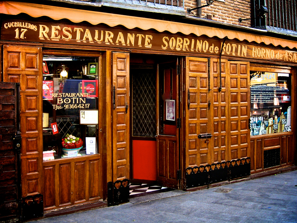 No restaurante mais antigo do mundo há leitão, mas política não entra -  Renascença V+